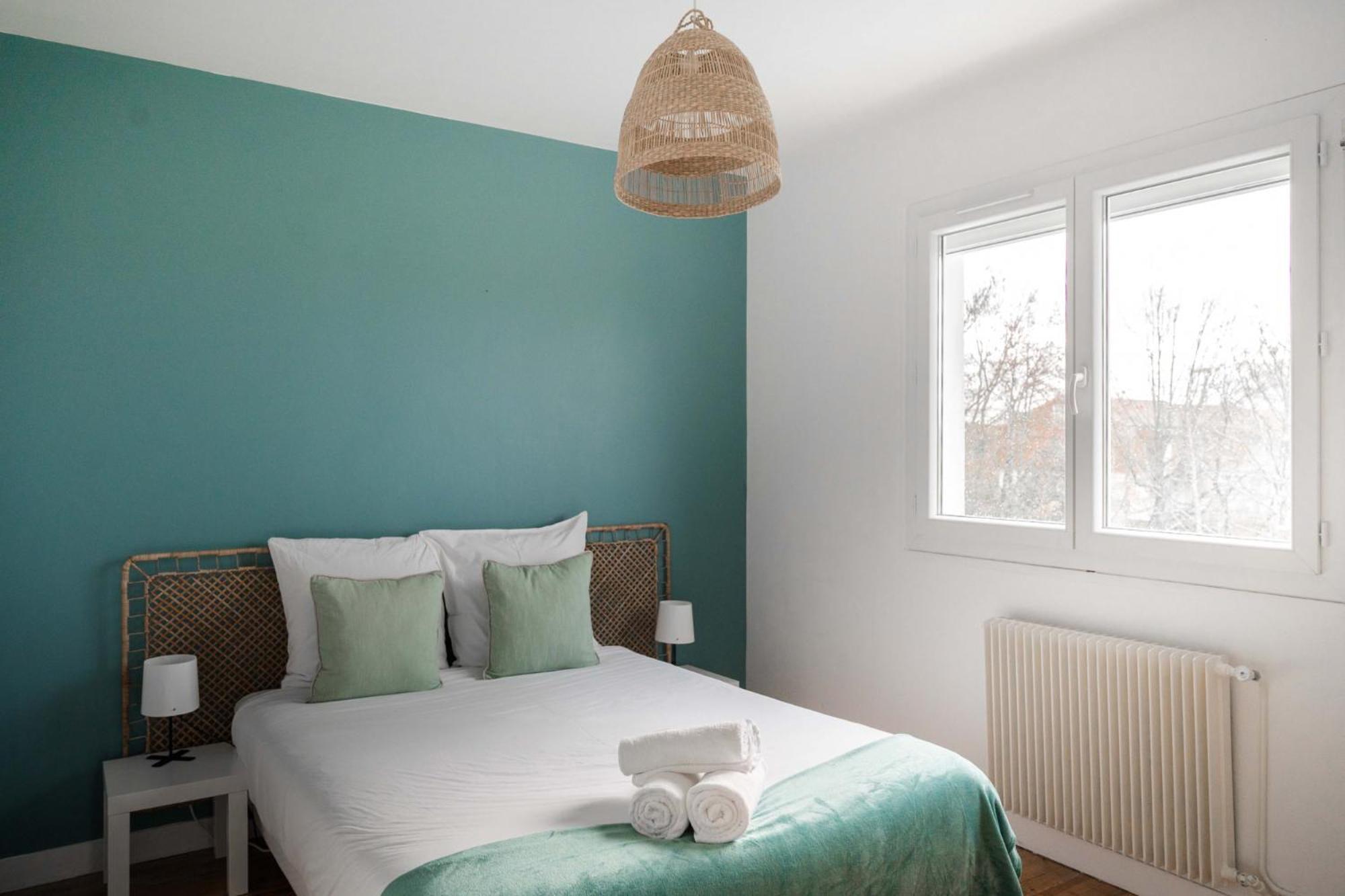 Le Ambroise - T3 Spacieux Et Calme Avec Parking Gratuit แบร์เฌอรัก ห้อง รูปภาพ