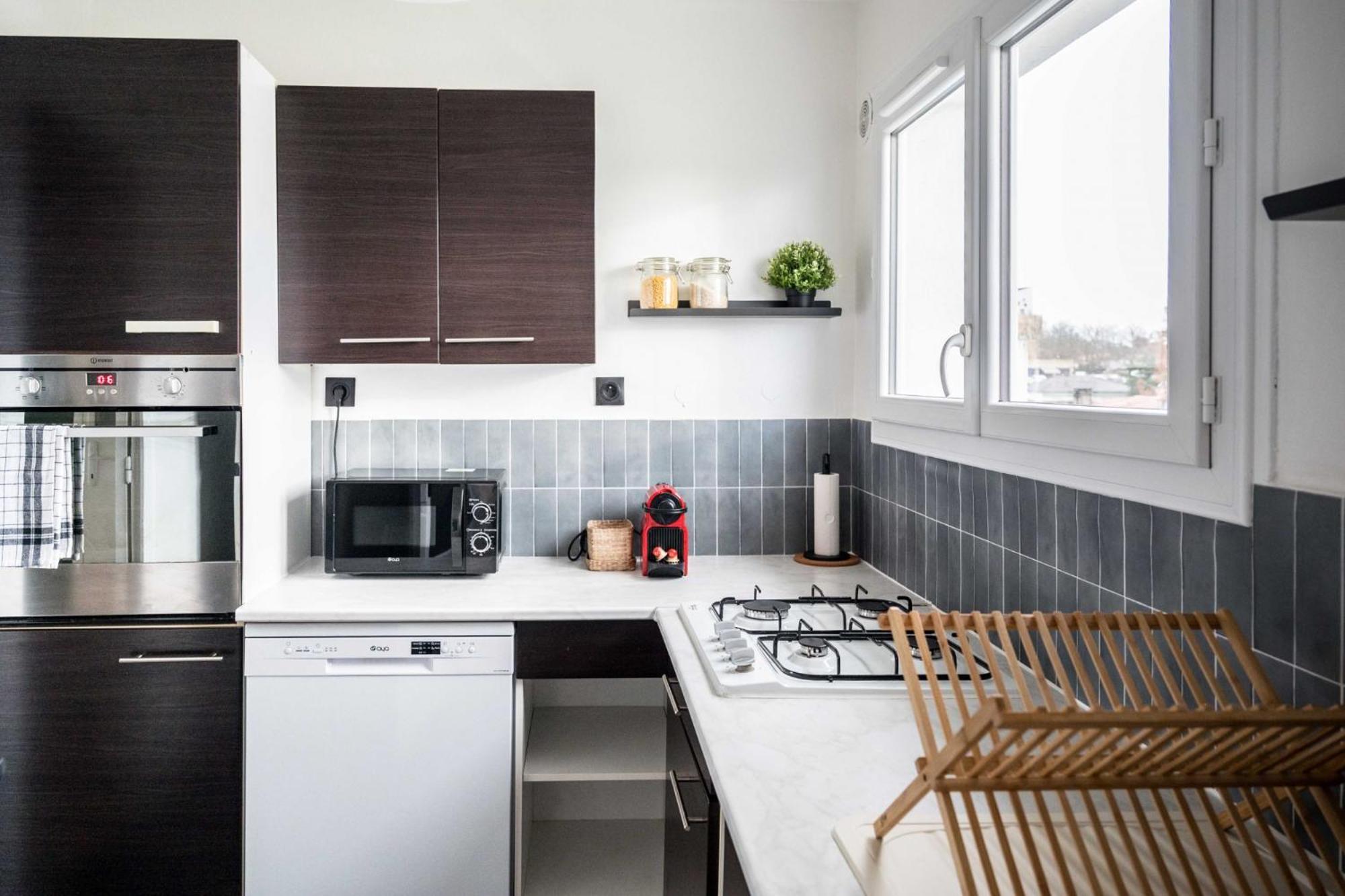 Le Ambroise - T3 Spacieux Et Calme Avec Parking Gratuit แบร์เฌอรัก ห้อง รูปภาพ